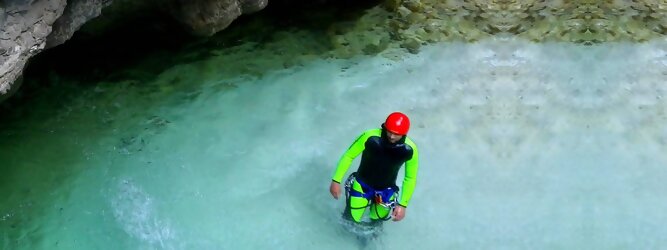 Trip Russland - Canyoning - Die Hotspots für Rafting und Canyoning. Abenteuer Aktivität in der Tiroler Natur. Tiefe Schluchten, Klammen, Gumpen, Naturwasserfälle.